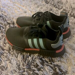 Adidas NMD R1 boys 5.5